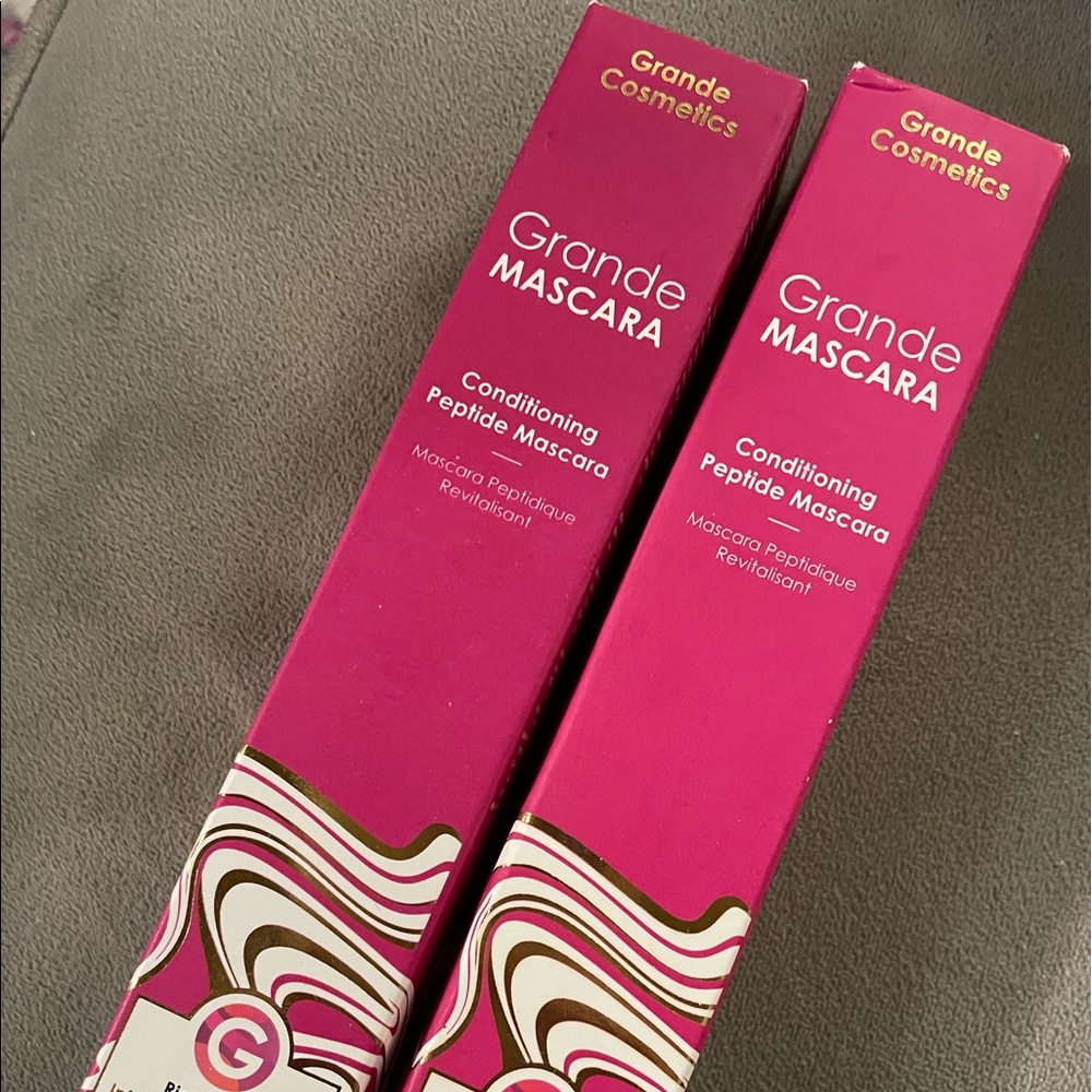 2 Grande Mascaras